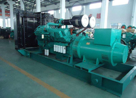 富宁800kw康明斯柴油发电机组
